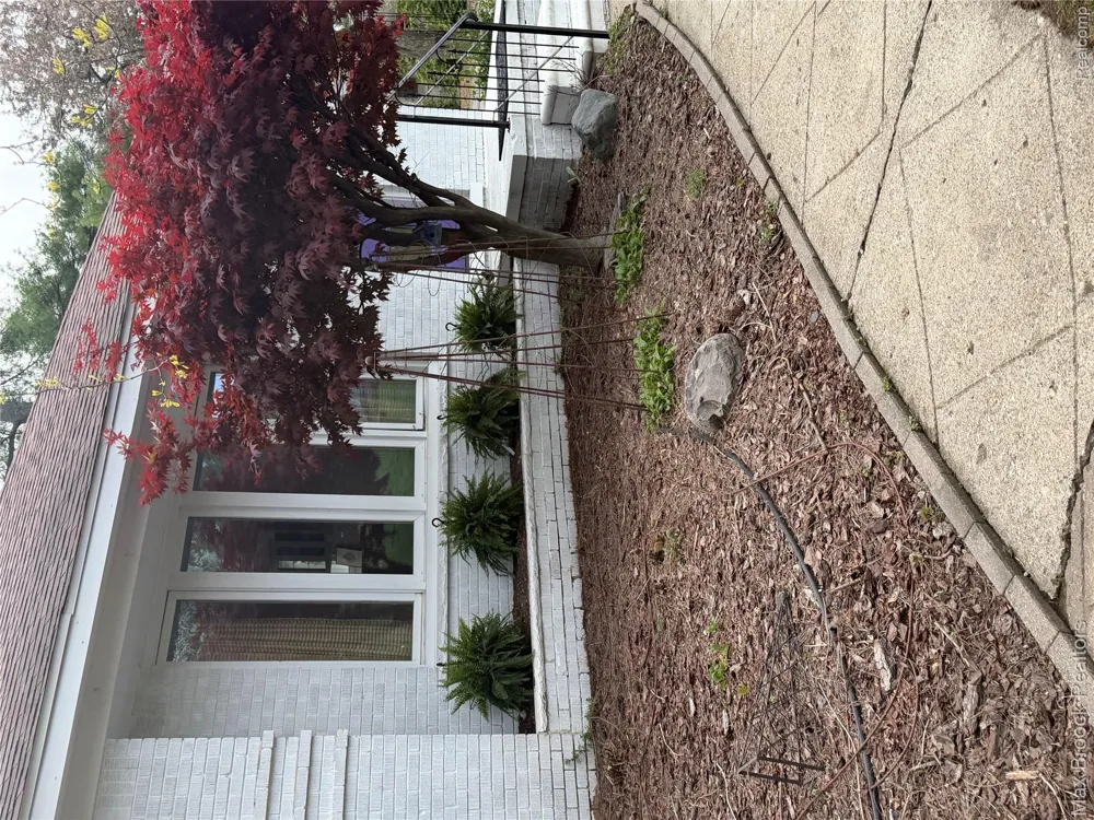 2665 Middlebelt Road West Bloomfield Charter Township, MI 48324