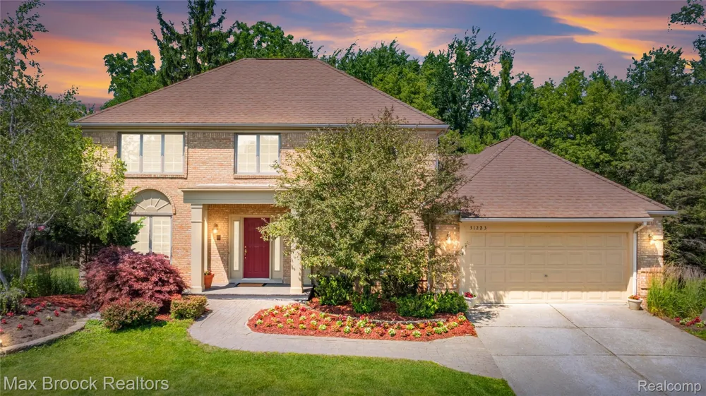 31223 Country Ridge Circle Farmington Hills City, MI 48331