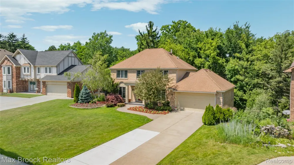 31223 Country Ridge Circle Farmington Hills City, MI 48331