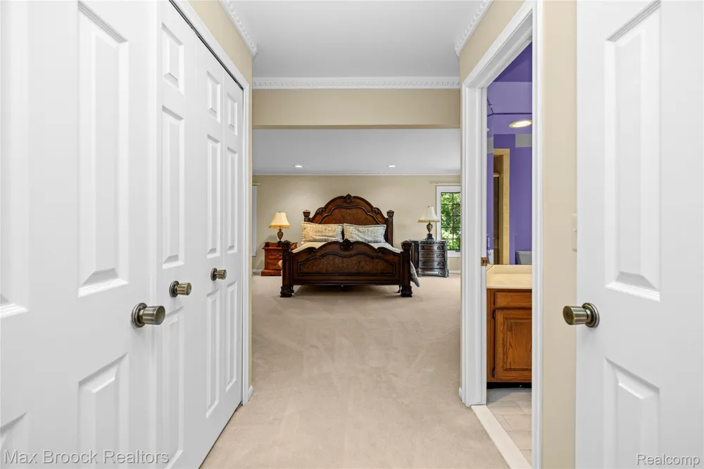 31223 Country Ridge Circle Farmington Hills City, MI 48331
