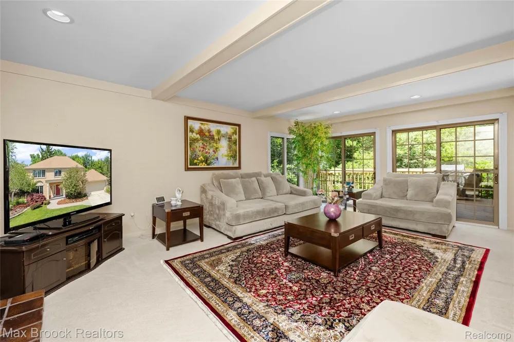 31223 Country Ridge Circle Farmington Hills City, MI 48331