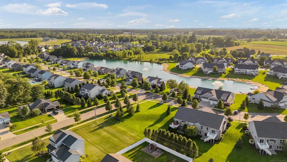10958 View Pond Court Allendale Charter Township, MI 49401
