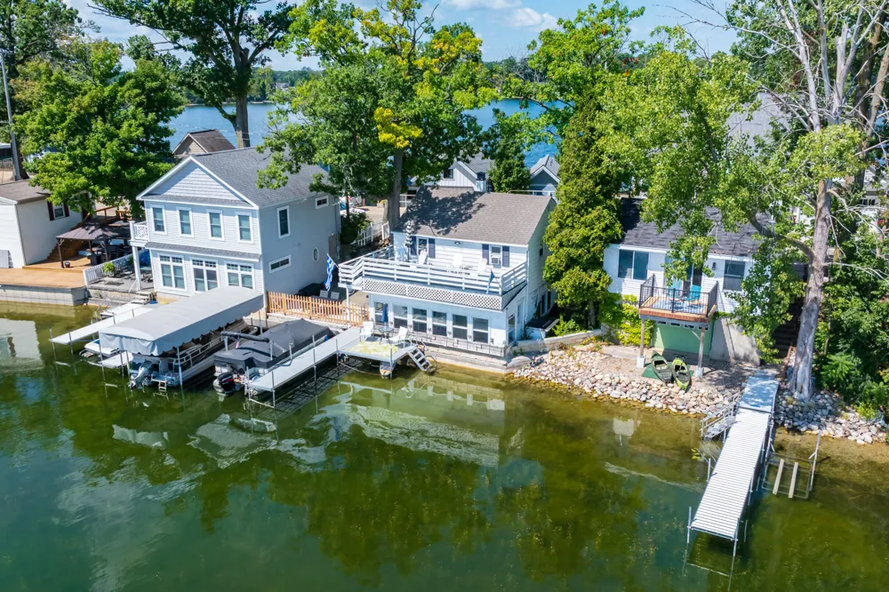 10861 Long Point Drive Prairieville Township, MI 49080