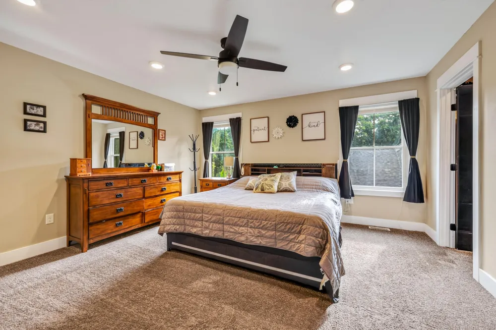 2525 Chestnut Trail Muskegon Charter Township, MI 49442