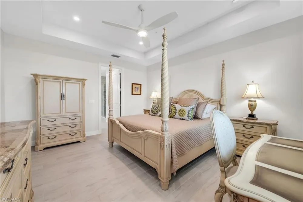 257 Indies Drive E #202 Naples, FL 34114