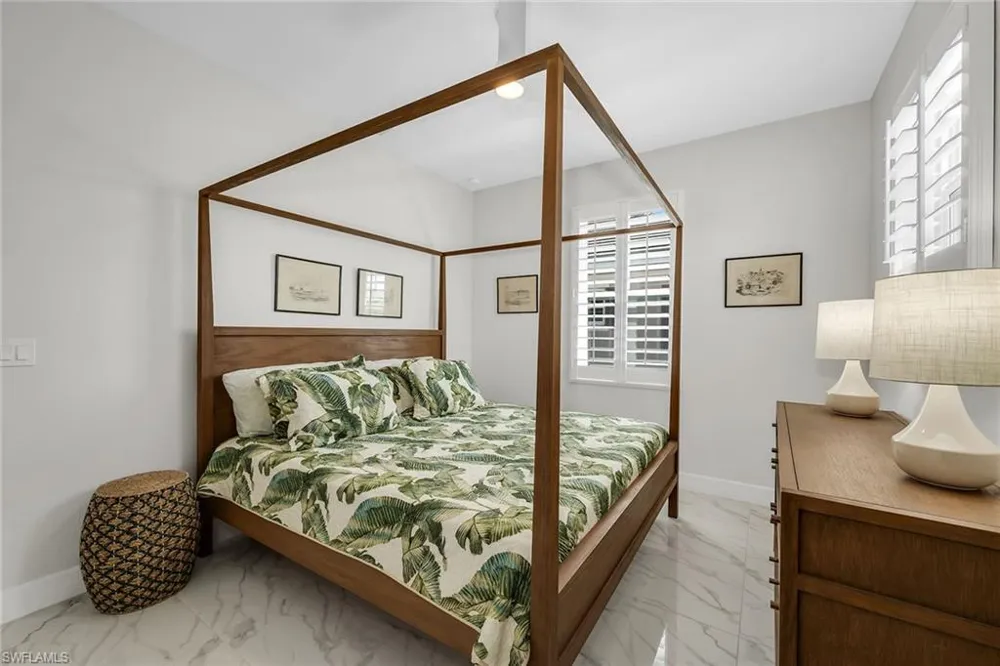 257 Indies Drive E #202 Naples, FL 34114