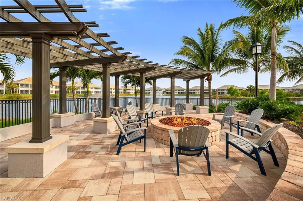 257 Indies Drive E #202 Naples, FL 34114