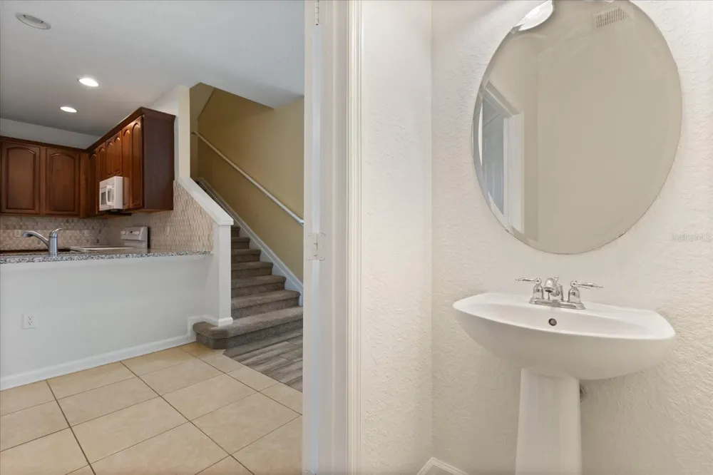 1335 SHALLCROSS AVENUE Orlando, FL 32828