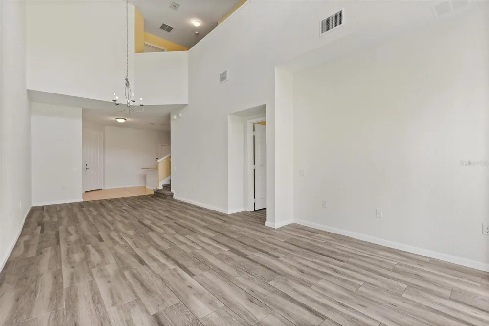 1335 SHALLCROSS AVENUE Orlando, FL 32828