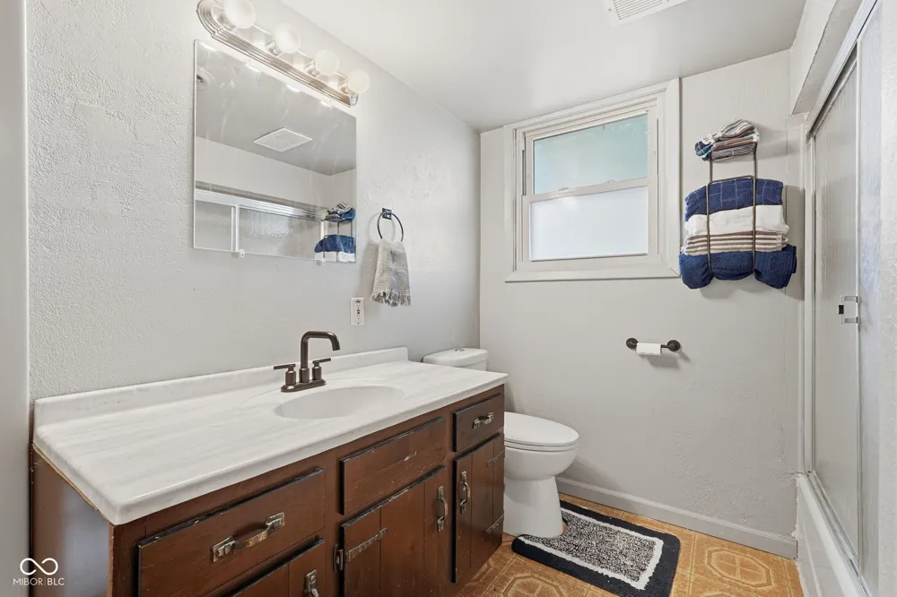 5638 Gray Road SW Indianapolis, IN 46237