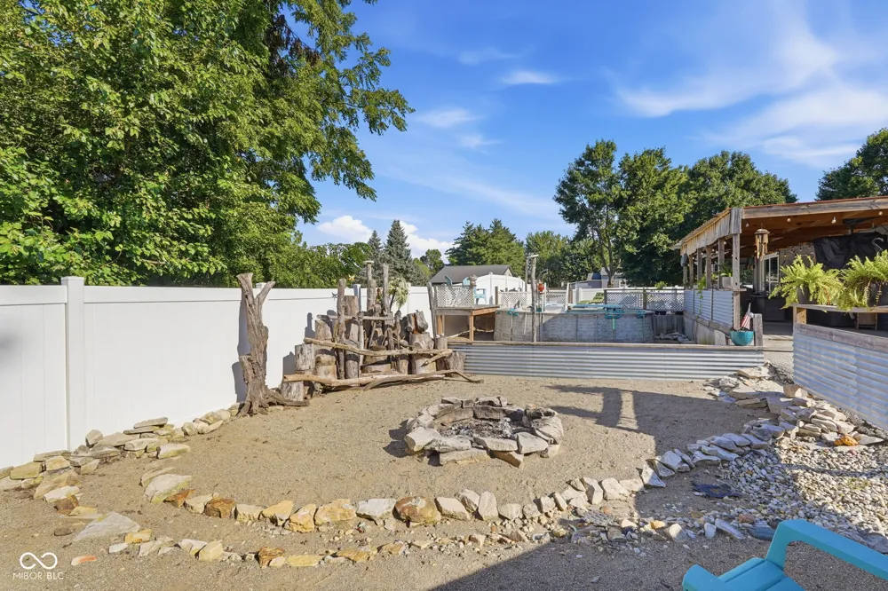 5638 Gray Road SW Indianapolis, IN 46237