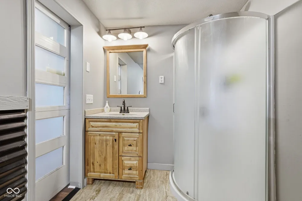 5638 Gray Road SW Indianapolis, IN 46237