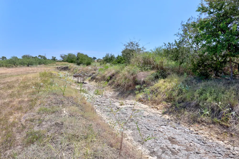2062 Botts Drive Salado, TX 76571