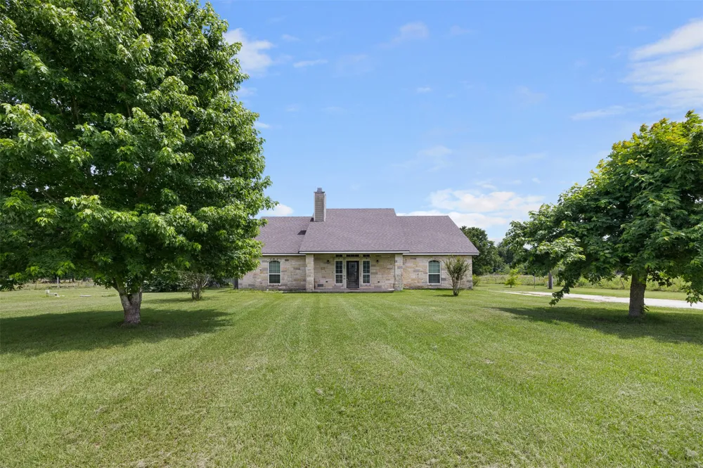 476 LCR 640 Groesbeck, TX 76642