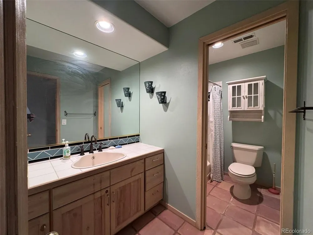 935 Castle Ridge Road Golden, CO 80401