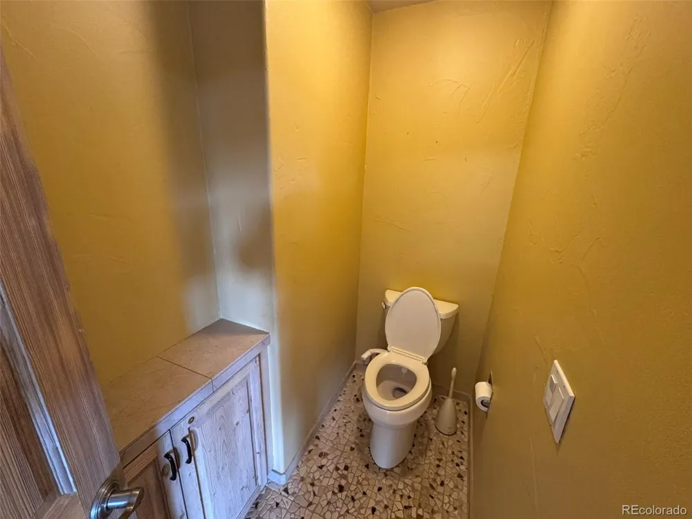 935 Castle Ridge Road Golden, CO 80401