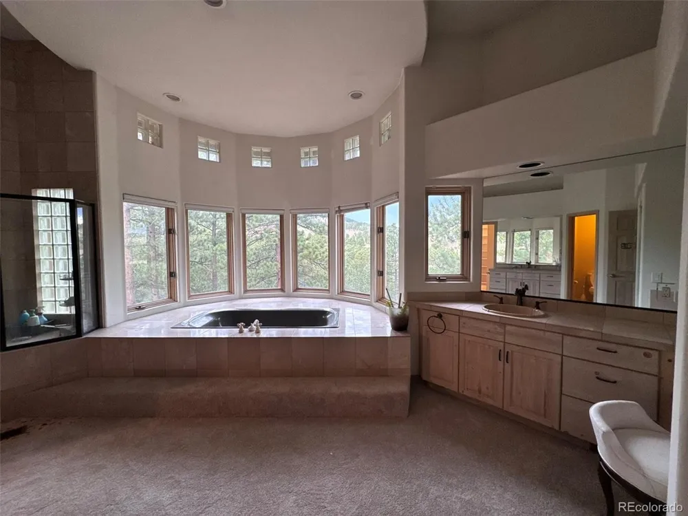 935 Castle Ridge Road Golden, CO 80401
