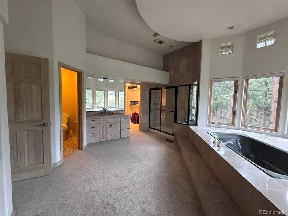 935 Castle Ridge Road Golden, CO 80401