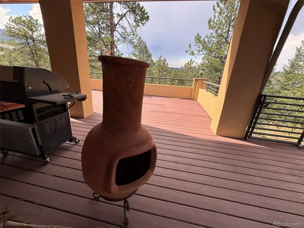 935 Castle Ridge Road Golden, CO 80401