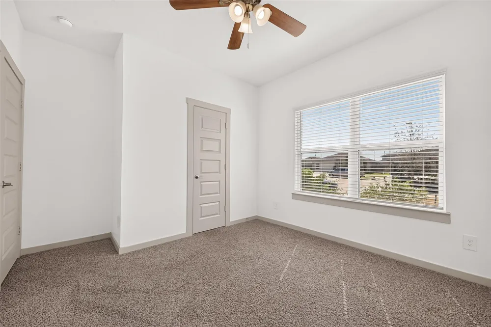 4015 Itzle Island Court Fulshear, TX 77494