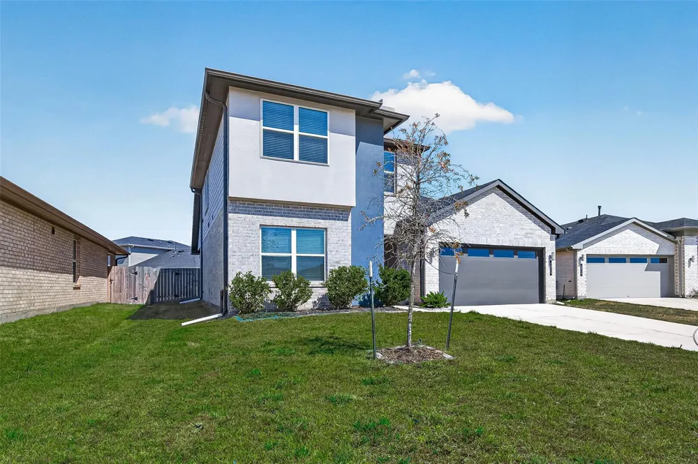 4015 Itzle Island Court Fulshear, TX 77494