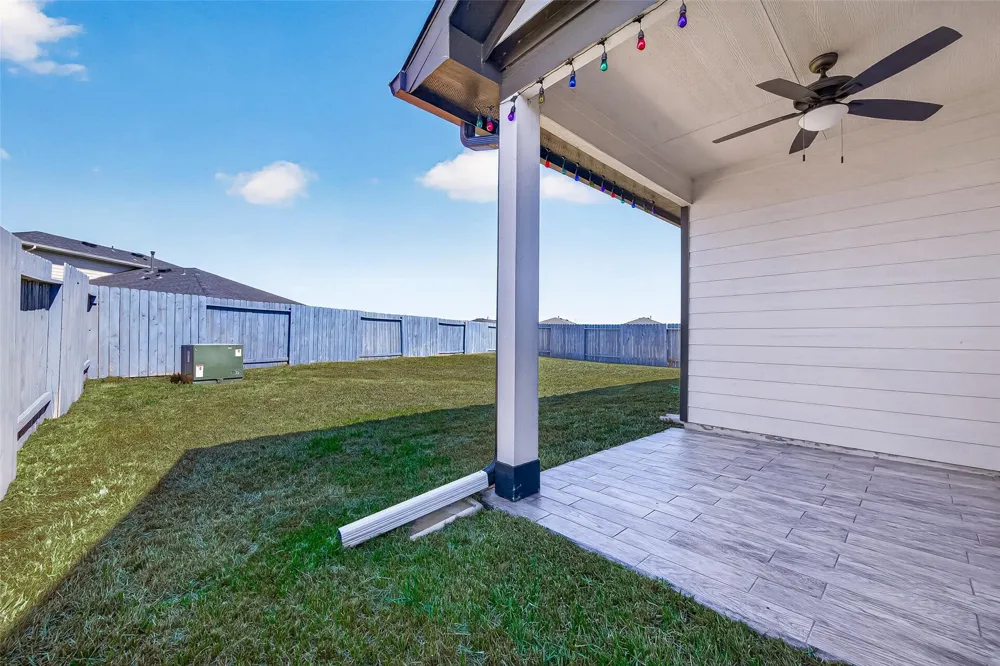 4015 Itzle Island Court Fulshear, TX 77494