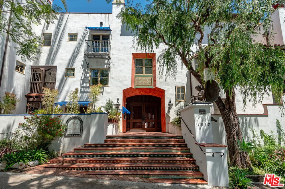 1414 Harper Avenue #10 Los Angeles, CA 90046