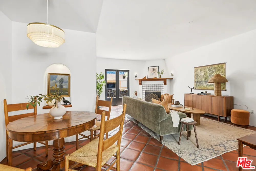 1414 Harper Avenue #10 Los Angeles, CA 90046