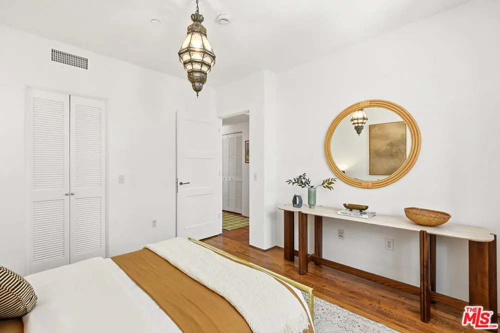 1414 Harper Avenue #10 Los Angeles, CA 90046