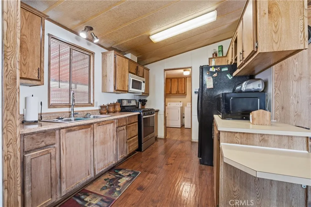 2545 E Avenue I #58 Lancaster, CA 93535