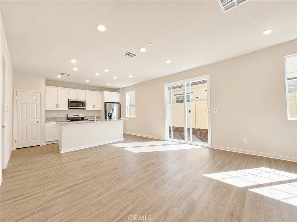 26835 James Menifee, CA 92585