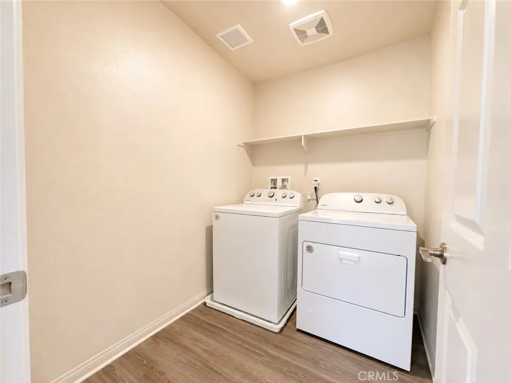 26835 James Menifee, CA 92585