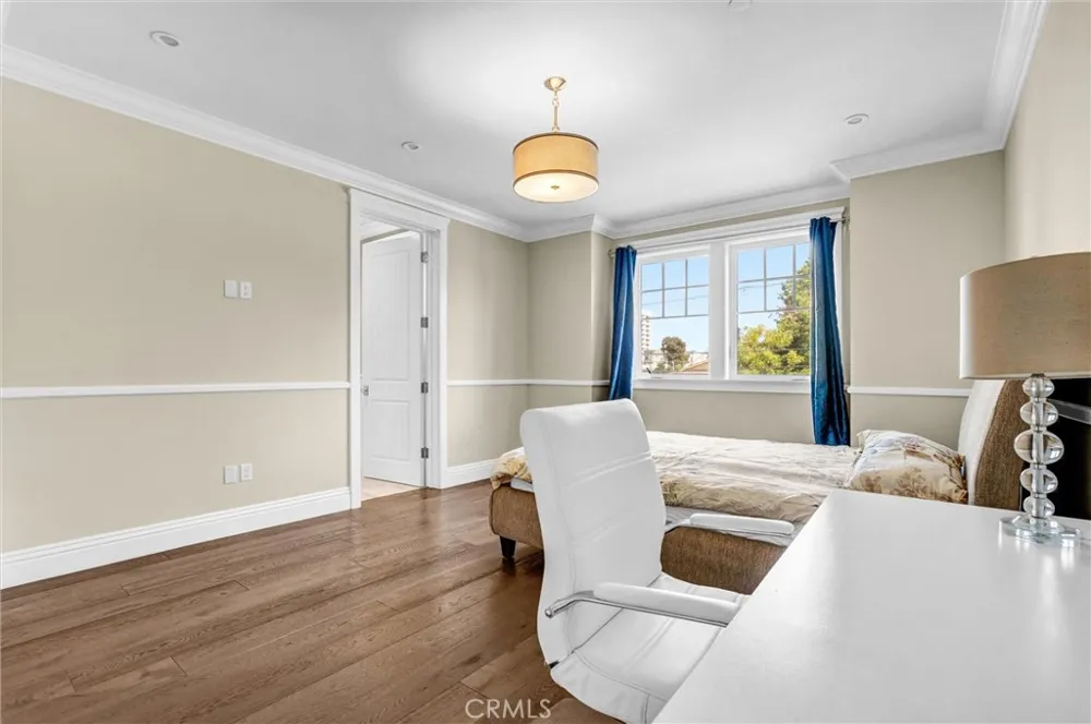 15148 Greenleaf Sherman Oaks, CA 91403