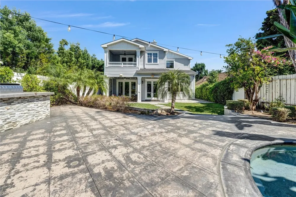 15148 Greenleaf Sherman Oaks, CA 91403