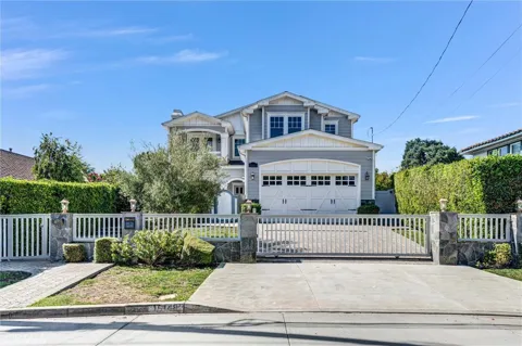 15148 Greenleaf