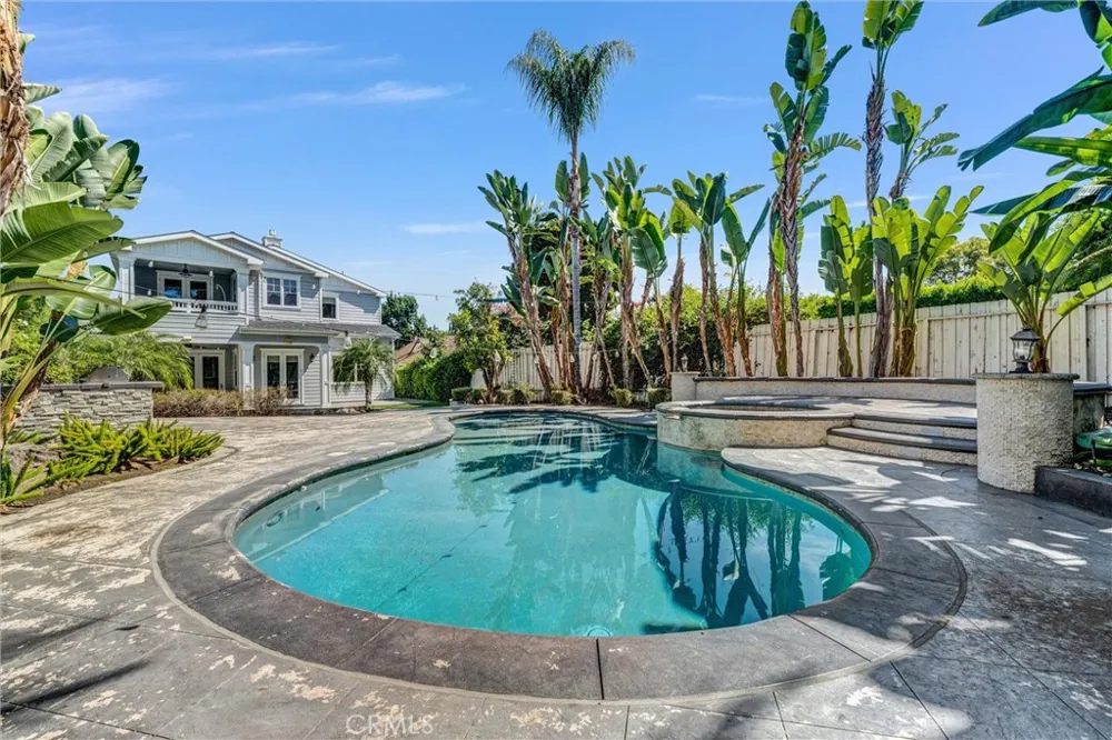 15148 Greenleaf Sherman Oaks, CA 91403