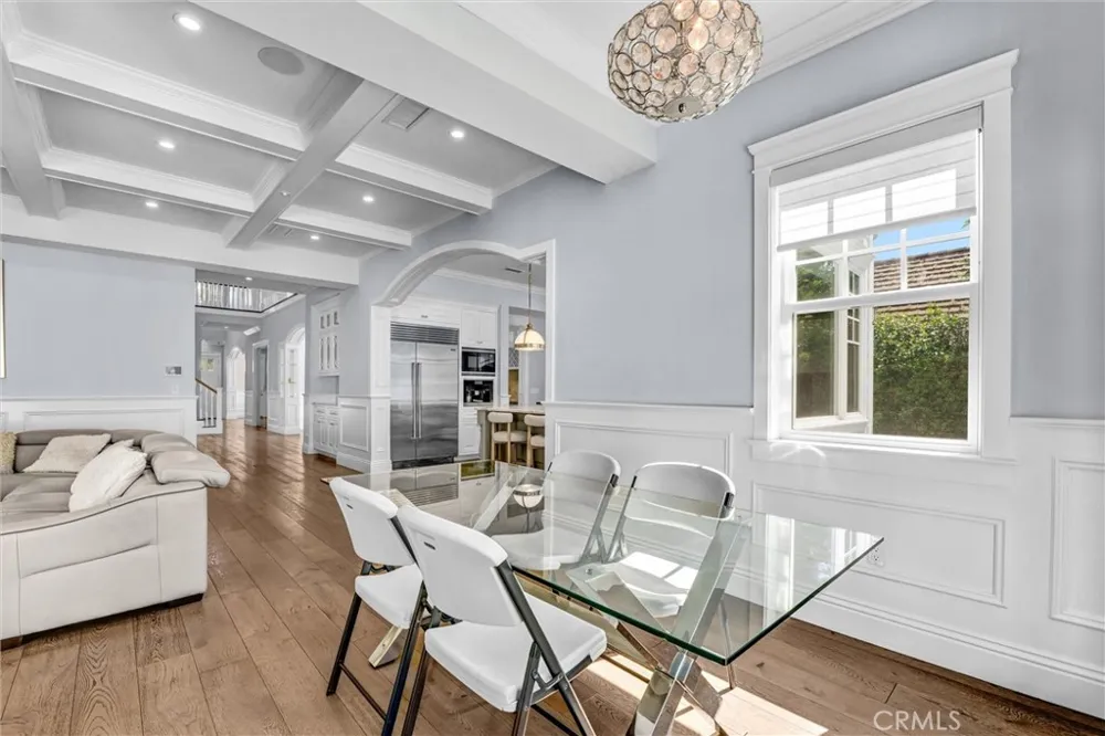 15148 Greenleaf Sherman Oaks, CA 91403