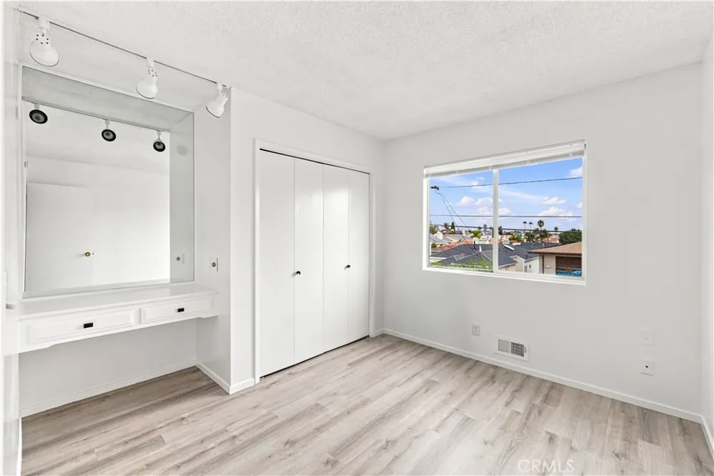 1913 Ripley Avenue Redondo Beach, CA 90278