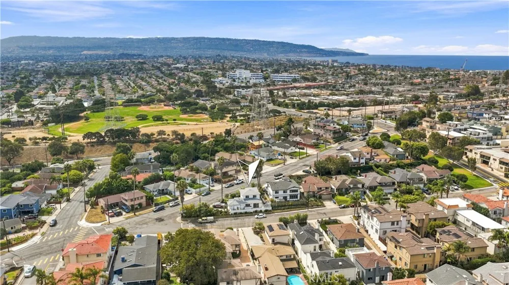 1913 Ripley Avenue Redondo Beach, CA 90278