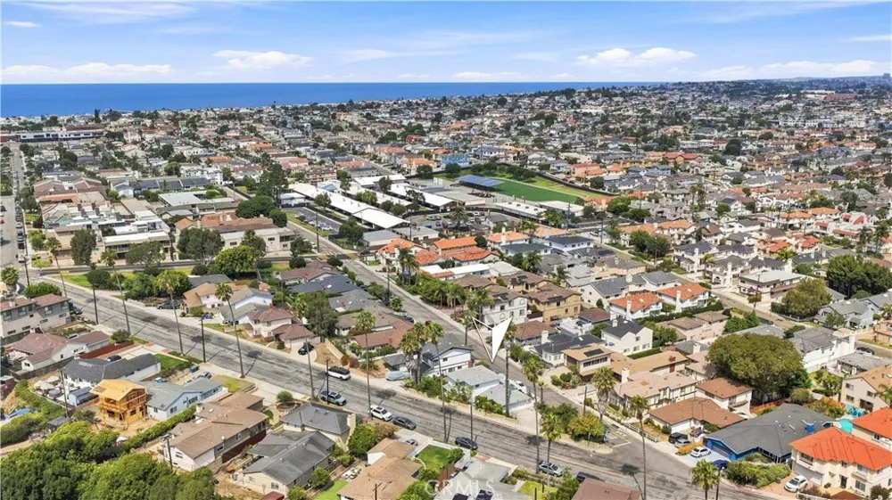 1913 Ripley Avenue Redondo Beach, CA 90278