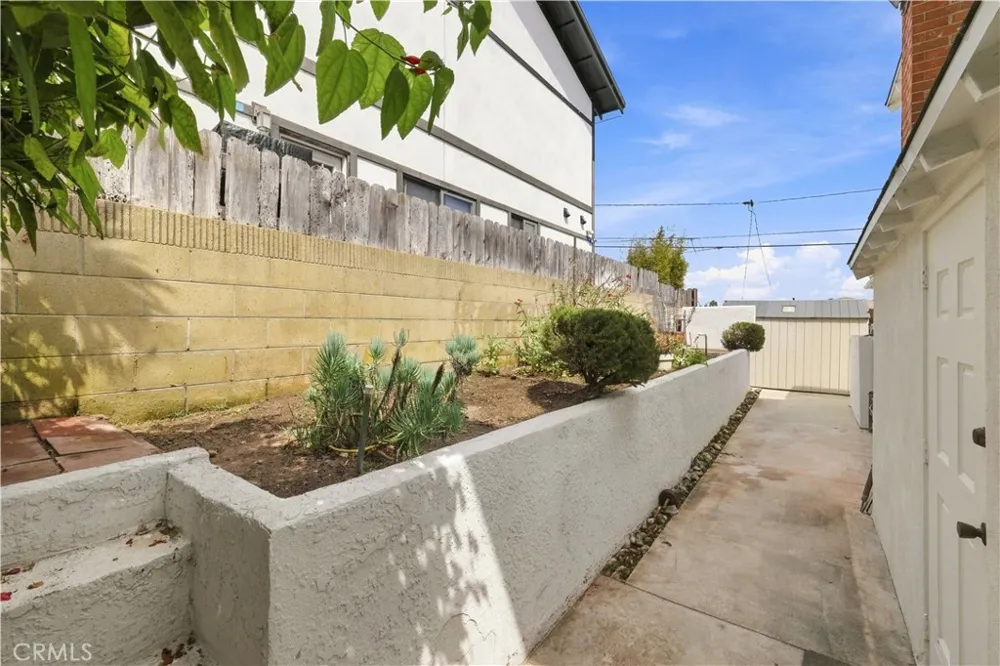 1913 Ripley Avenue Redondo Beach, CA 90278