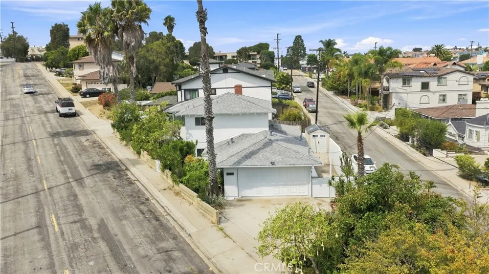 1913 Ripley Avenue Redondo Beach, CA 90278