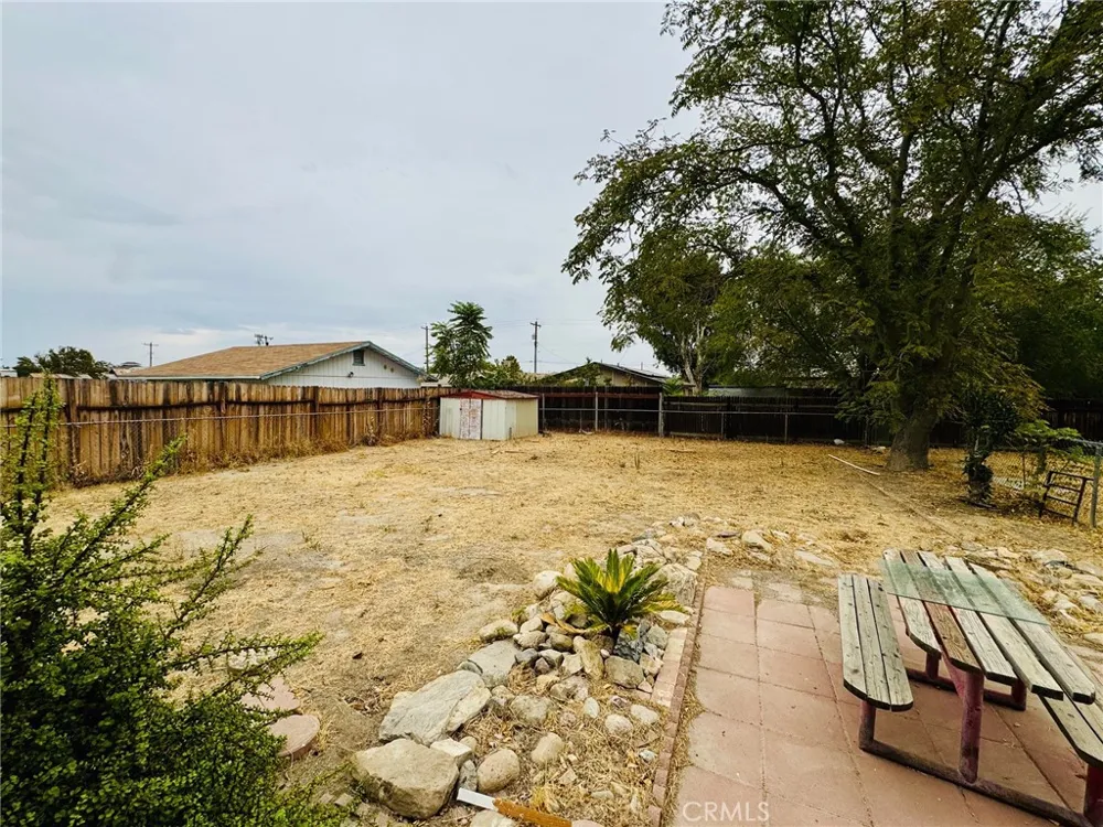 402 Mary Street Bakersfield, CA 93252