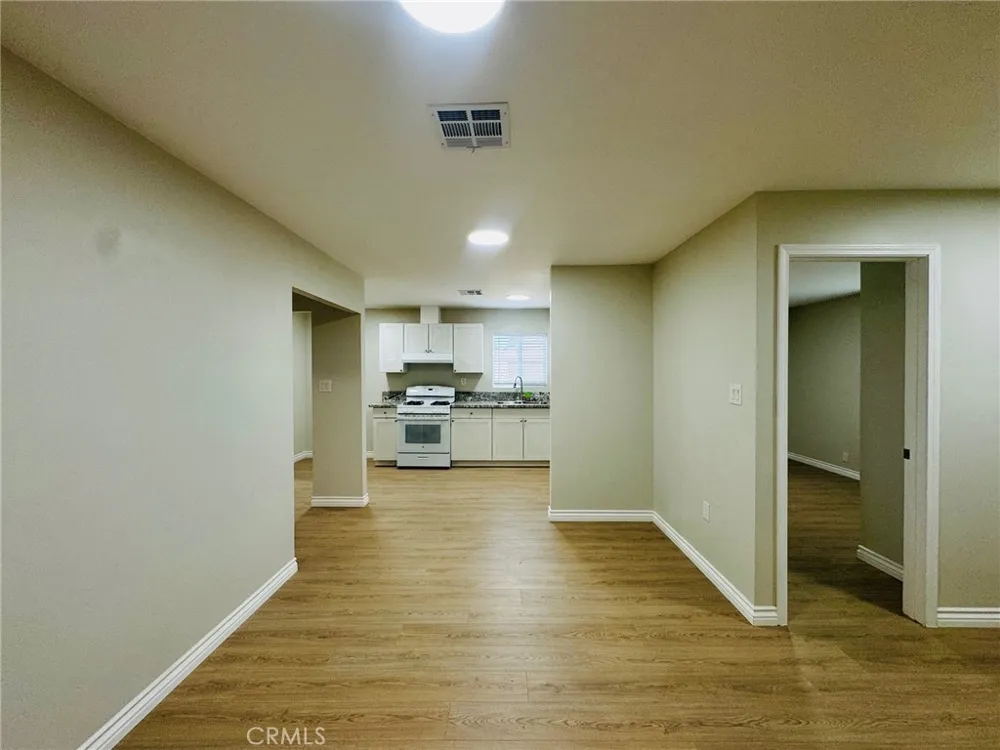 402 Mary Street Bakersfield, CA 93252