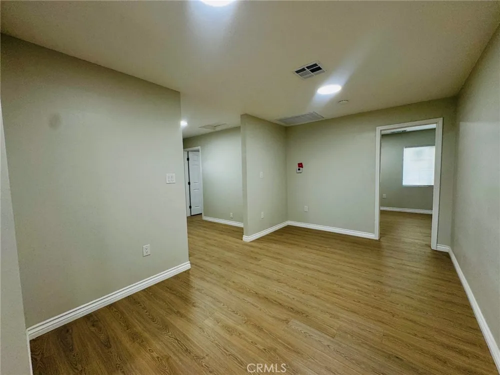 402 Mary Street Bakersfield, CA 93252