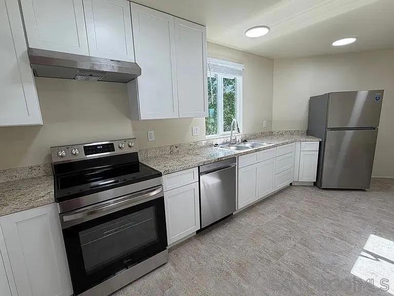 1413 Shoshone Street Oceanside, CA 92058