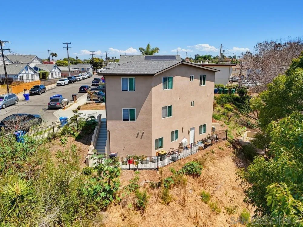 1413 Shoshone Street Oceanside, CA 92058