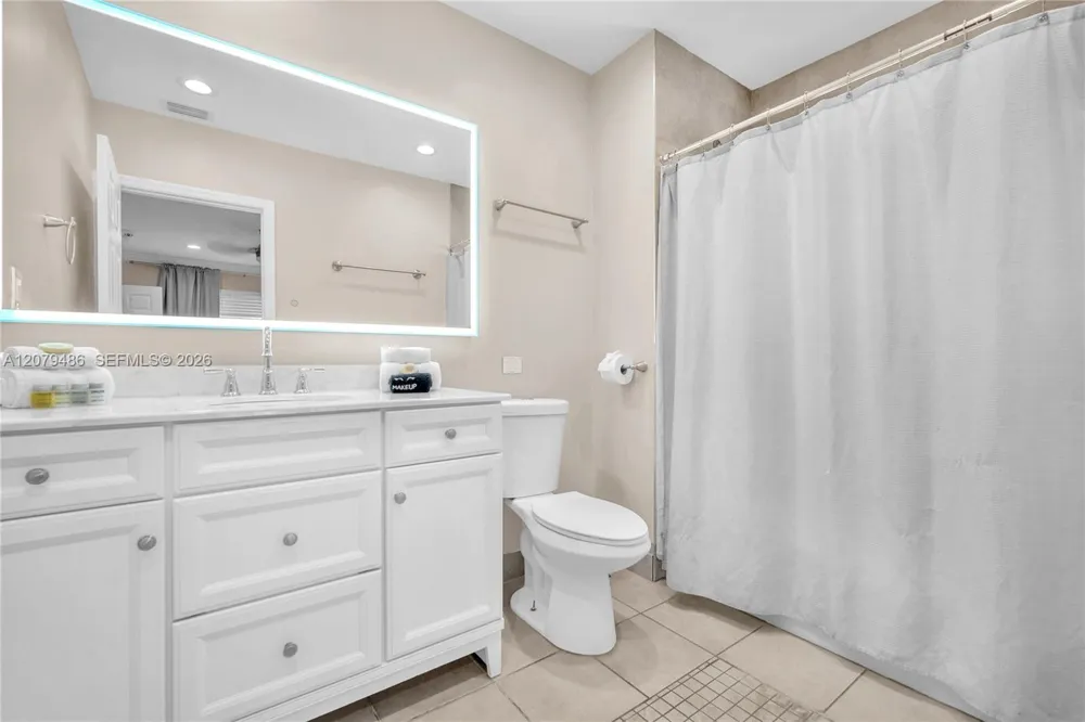 628 SW 4th St Hallandale Beach, FL 33009