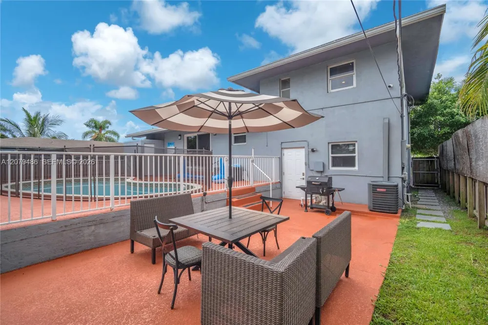 628 SW 4th St Hallandale Beach, FL 33009