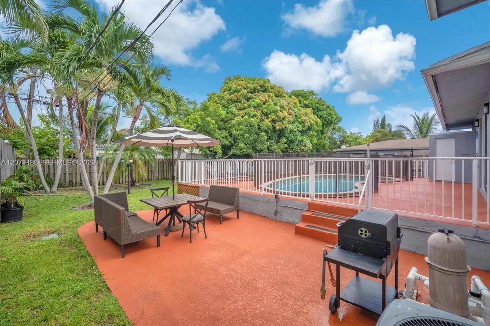 628 SW 4th St Hallandale Beach, FL 33009